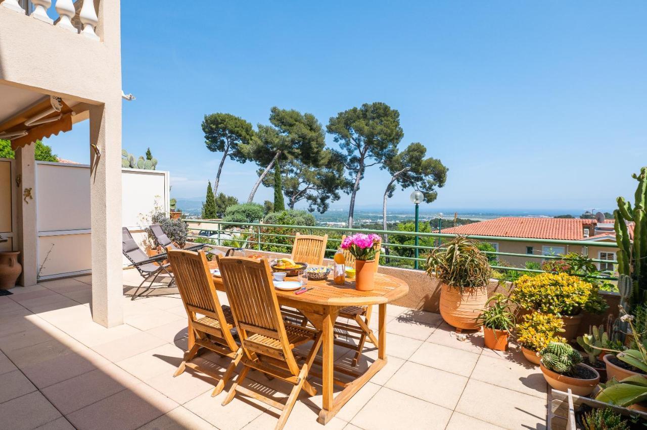 La Cle Vue Mer, Clim, Terrasse, Parking A Йер Экстерьер фото